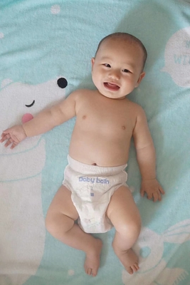 Nhãn hiệu riêng OEM Tã lót trẻ em khô mềm dùng một lần