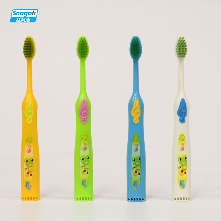 Trẻ em 3-6 tuổi Bàn chải đánh răng cao su mềm Xử lý Màu sắc Vệ sinh răng miệng